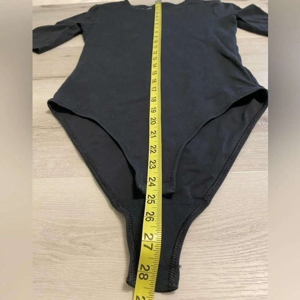 Everlane Short-Sleeve Crew Neck Bodysuit, Black, Size Small - Picture 7 of 7